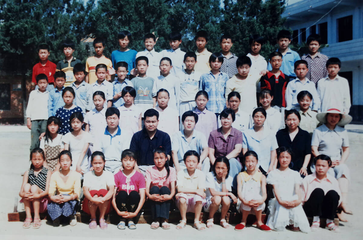 桑庄中心小学2002届六二班毕业照